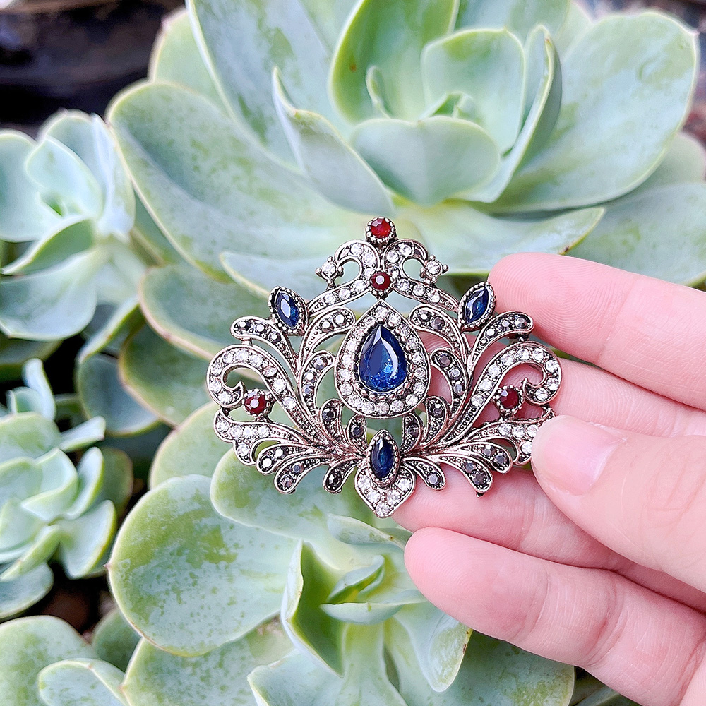 Vintage Turkish Women Brooch B - Embroidery Fonts review and price