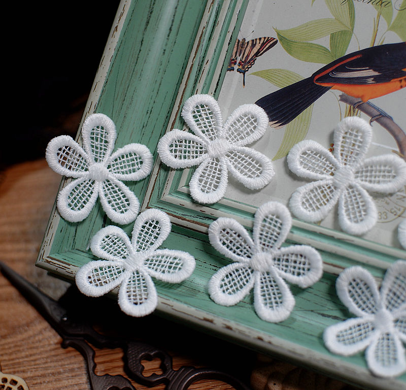 White flower lace cloth patch  - Embroidery Letter M review and price