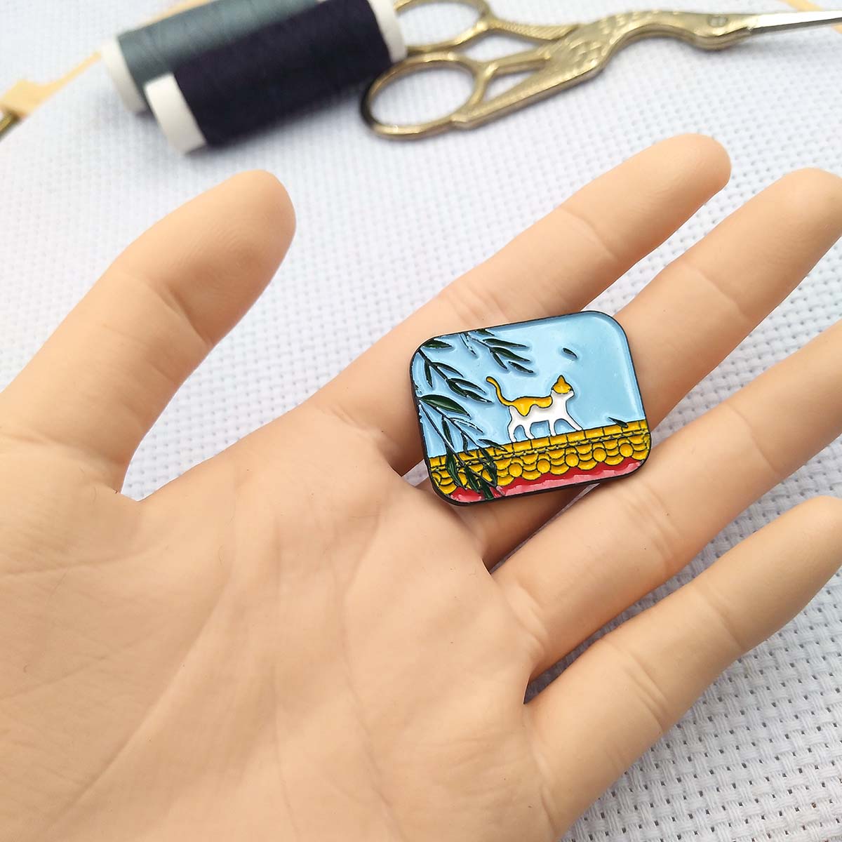 Cute Cat Magnetic Needle Minde - Needle Minder Magnet review and price